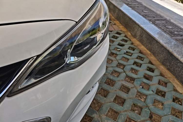 Used Chevrolet Cavalier 2019 320 Automatic Enjoyment with Sunroof Left Front Headlight