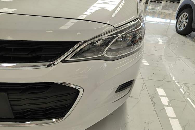 Used Chevrolet Cavalier 2019 320 Automatic Enjoyment with Sunroof Left Front Headlight