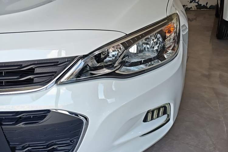 Used Chevrolet Cavalier 2019 320 Automatic Enjoyment with Sunroof Left Front Headlight