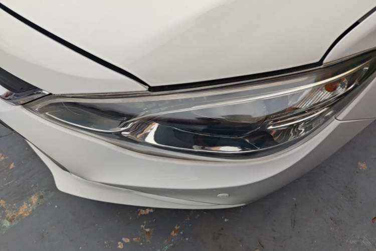 Used Chevrolet Cavalier 2019 320 Automatic Enjoyment with Sunroof Left Front Headlight
