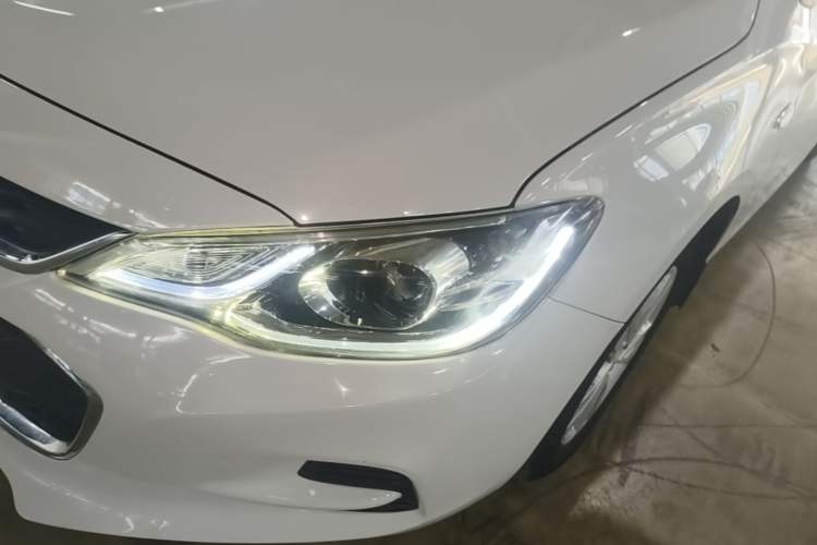 Used Chevrolet Cavalier 2019 320 Manual Xinyue Edition Left Front Headlight