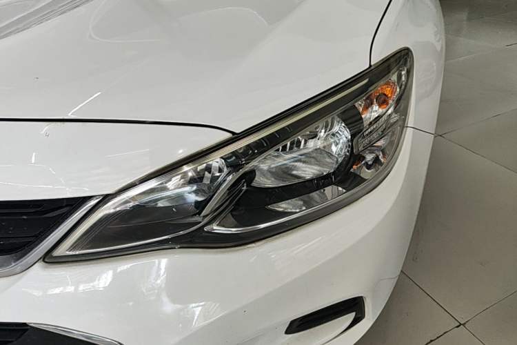 Used Chevrolet Cavalier 2019 320 Automatic Enjoyment with Sunroof Left Front Headlight