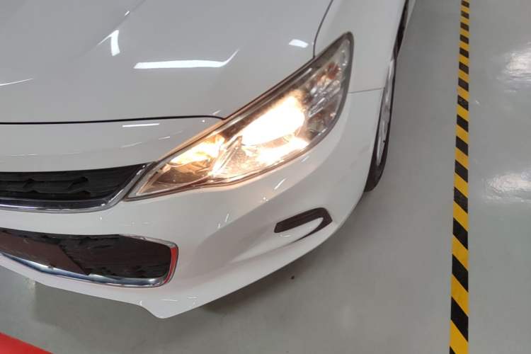Used Chevrolet Cavalier 2019 320 Automatic Enjoyment Edition Left Front Headlight