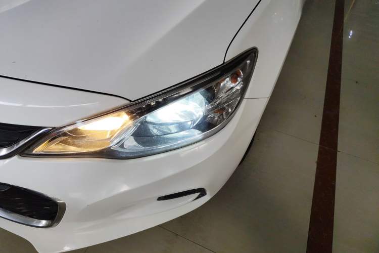 Used Chevrolet Cavalier 2019 320 Automatic Enjoyment with Sunroof Left Front Headlight