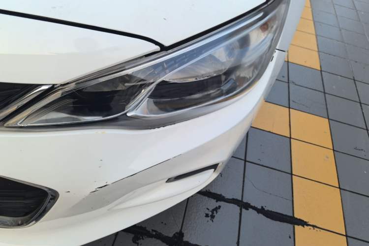Used Chevrolet Cavalier 2019 320 Automatic Enjoyment with Sunroof Left Front Headlight