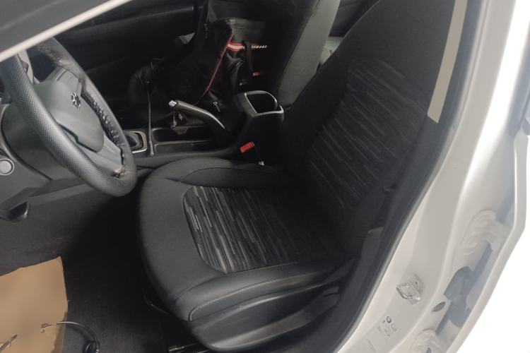 Used Chevrolet Cavalier 2019 320 Automatic Enjoyment with Sunroof Left Front Seat