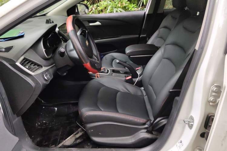 Used Chevrolet Cavalier 2019 320 Automatic Enjoyment with Sunroof Left Front Seat