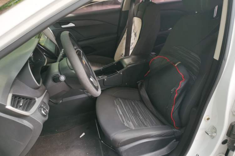 Used Chevrolet Cavalier 2019 320 Automatic Enjoyment with Sunroof Left Front Seat