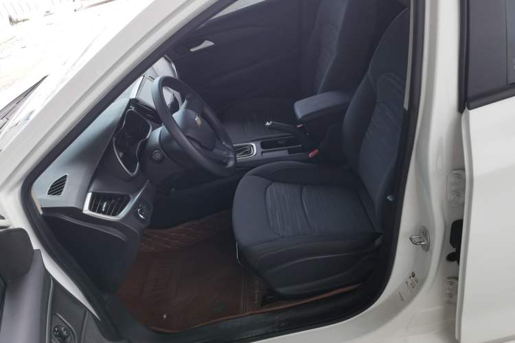 Used Chevrolet Cavalier 2019 320 Automatic Enjoyment with Sunroof Left Front Seat