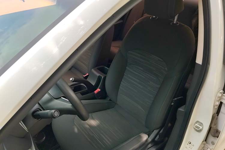 Used Chevrolet Cavalier 2019 320 Automatic Enjoyment with Sunroof Left Front Seat
