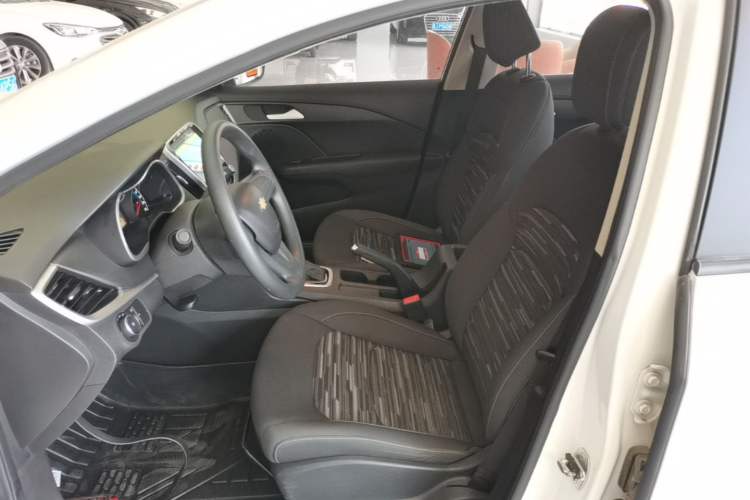 Used Chevrolet Cavalier 2019 320 Automatic Enjoyment with Sunroof Left Front Seat
