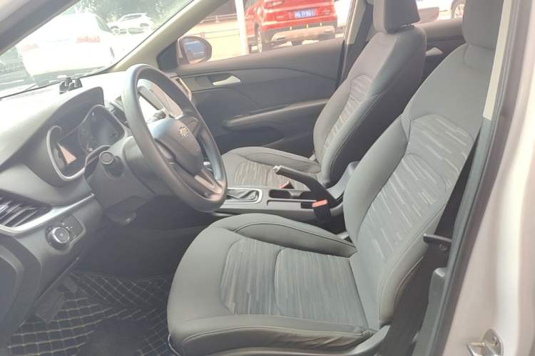 Used Chevrolet Cavalier 2019 320 Automatic Enjoyment with Sunroof Left Front Seat