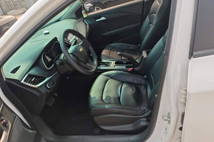 Used Chevrolet Cavalier 2019 320 Automatic Enjoyment with Sunroof Left Front Seat