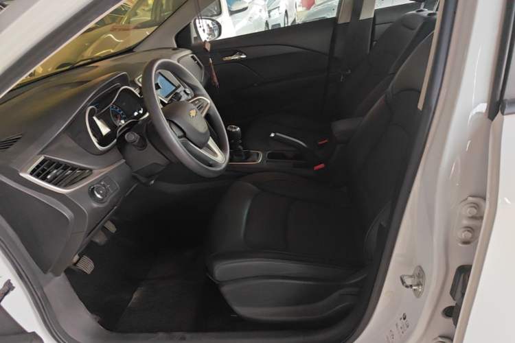 Used Chevrolet Cavalier 2019 320 Manual Xinyue Edition Left Front Seat