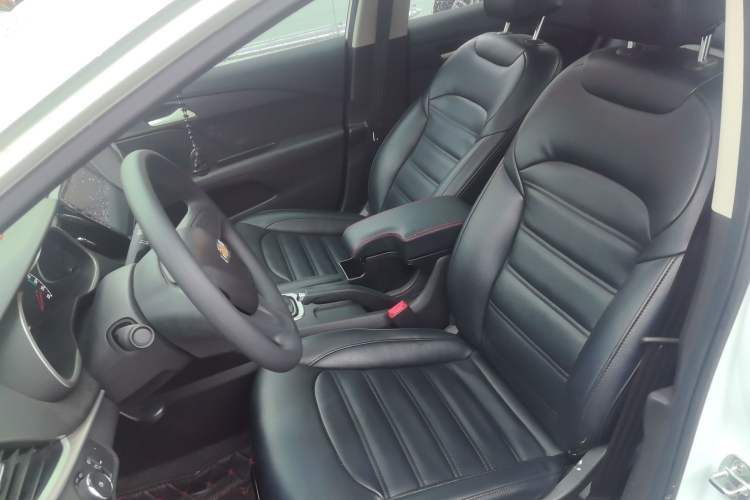 Used Chevrolet Cavalier 2019 320 Automatic Enjoyment with Sunroof Left Front Seat