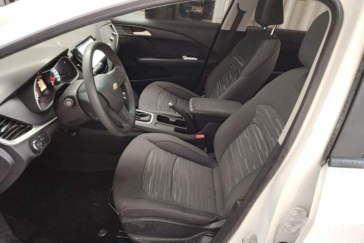 Used Chevrolet Cavalier 2019 320 Automatic Enjoyment with Sunroof Left Front Seat