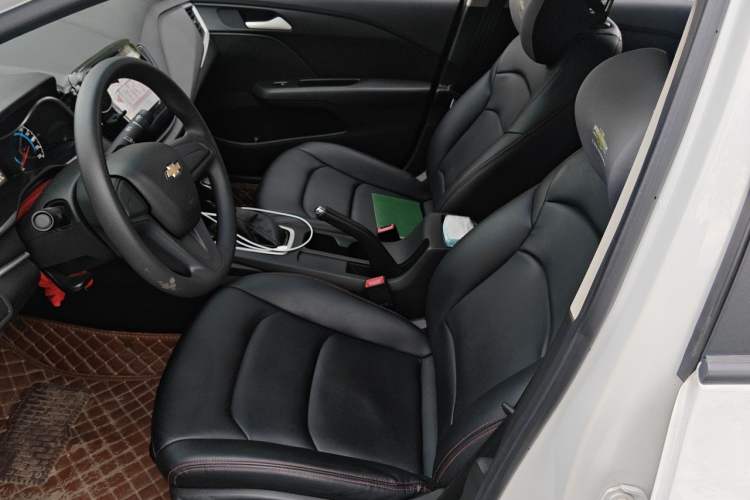 Used Chevrolet Cavalier 2019 320 Automatic Enjoyment with Sunroof Left Front Seat