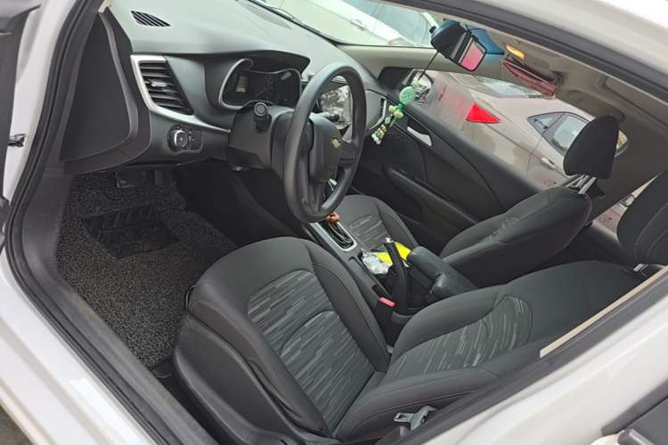 Used Chevrolet Cavalier 2019 320 Automatic Enjoyment with Sunroof Left Front Seat