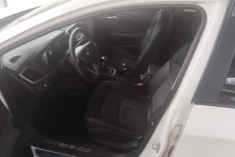 Used Chevrolet Cavalier 2019 320 Manual Xinyue Edition Left Front Seat
