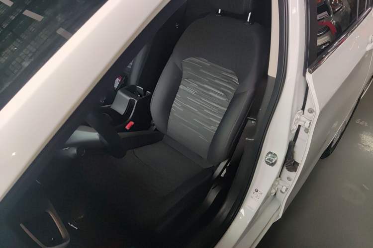 Used Chevrolet Cavalier 2019 320 Automatic Enjoyment with Sunroof Left Front Seat