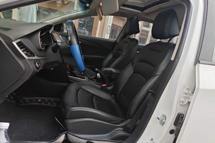 Used Chevrolet Cavalier 2019 320 Automatic Enjoyment with Sunroof Left Front Seat