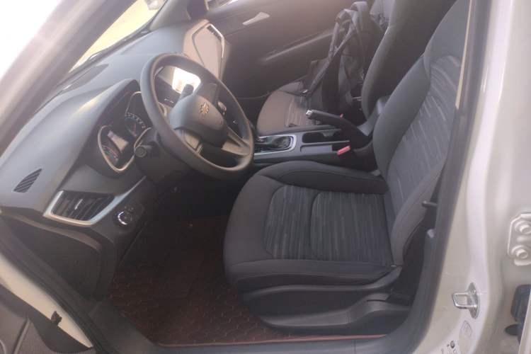 Used Chevrolet Cavalier 2019 320 Automatic Enjoyment with Sunroof Left Front Seat