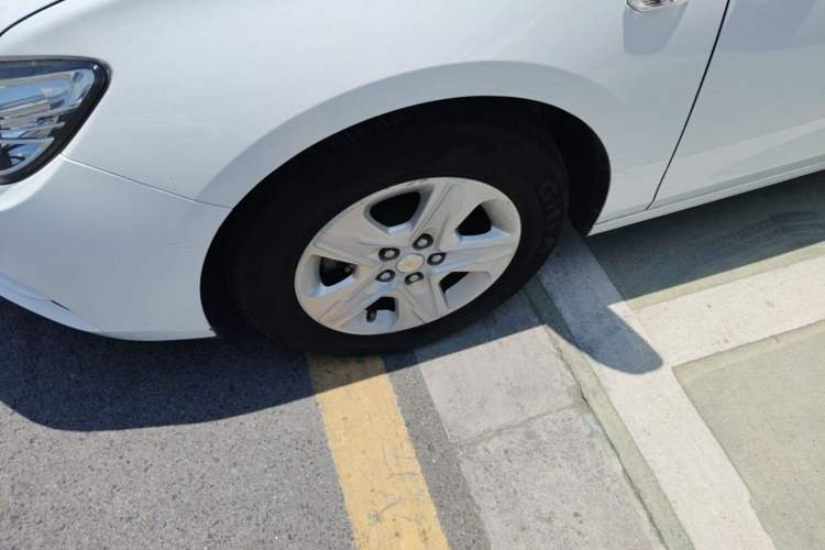 Used Chevrolet Cavalier 2019 320 Automatic Enjoyment with Sunroof Left Front Wheel Hub