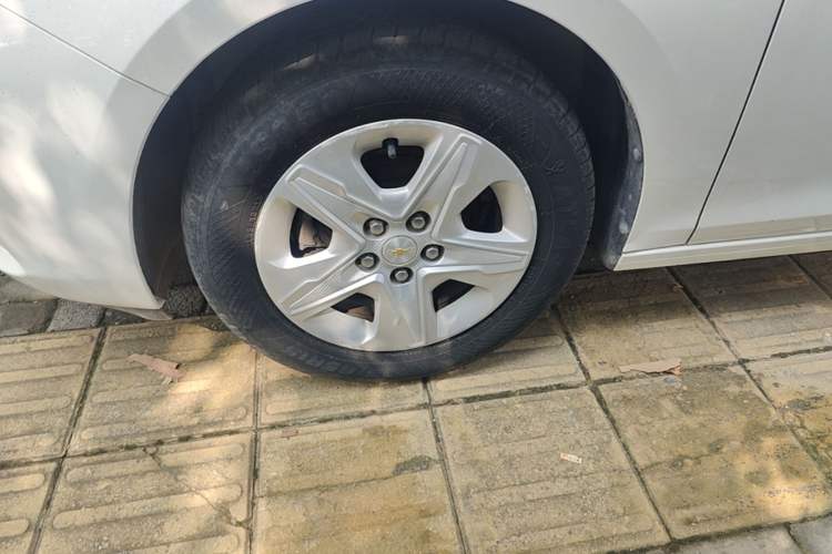 Used Chevrolet Cavalier 2019 320 Automatic Enjoyment with Sunroof Left Front Wheel Hub