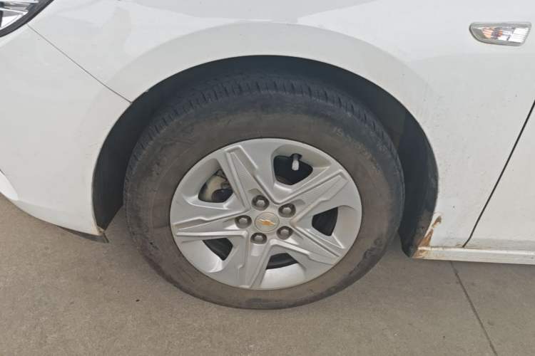 Used Chevrolet Cavalier 2019 320 Automatic Enjoyment with Sunroof Left Front Wheel Hub