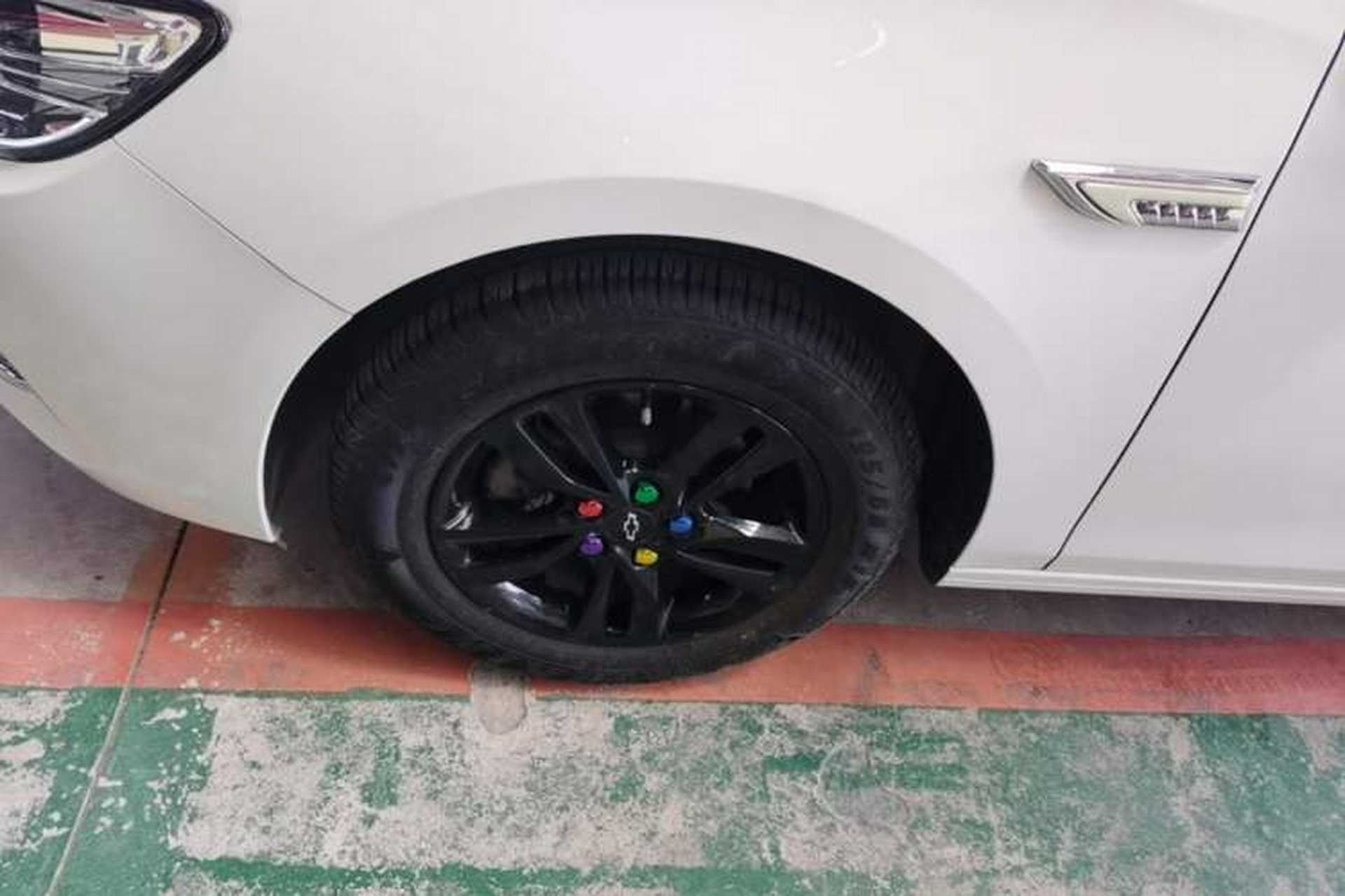 Used Chevrolet Cavalier 2019 320 Automatic Enjoyment with Sunroof Left Front Wheel Hub