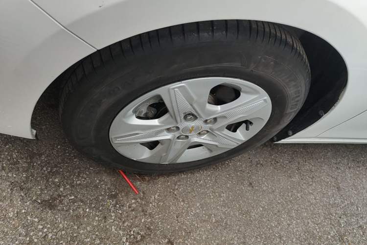 Used Chevrolet Cavalier 2019 320 Automatic Enjoyment with Sunroof Left Front Wheel Hub
