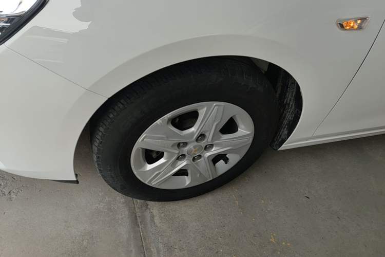 Used Chevrolet Cavalier 2019 320 Manual Enjoyment Edition Left Front Wheel Hub