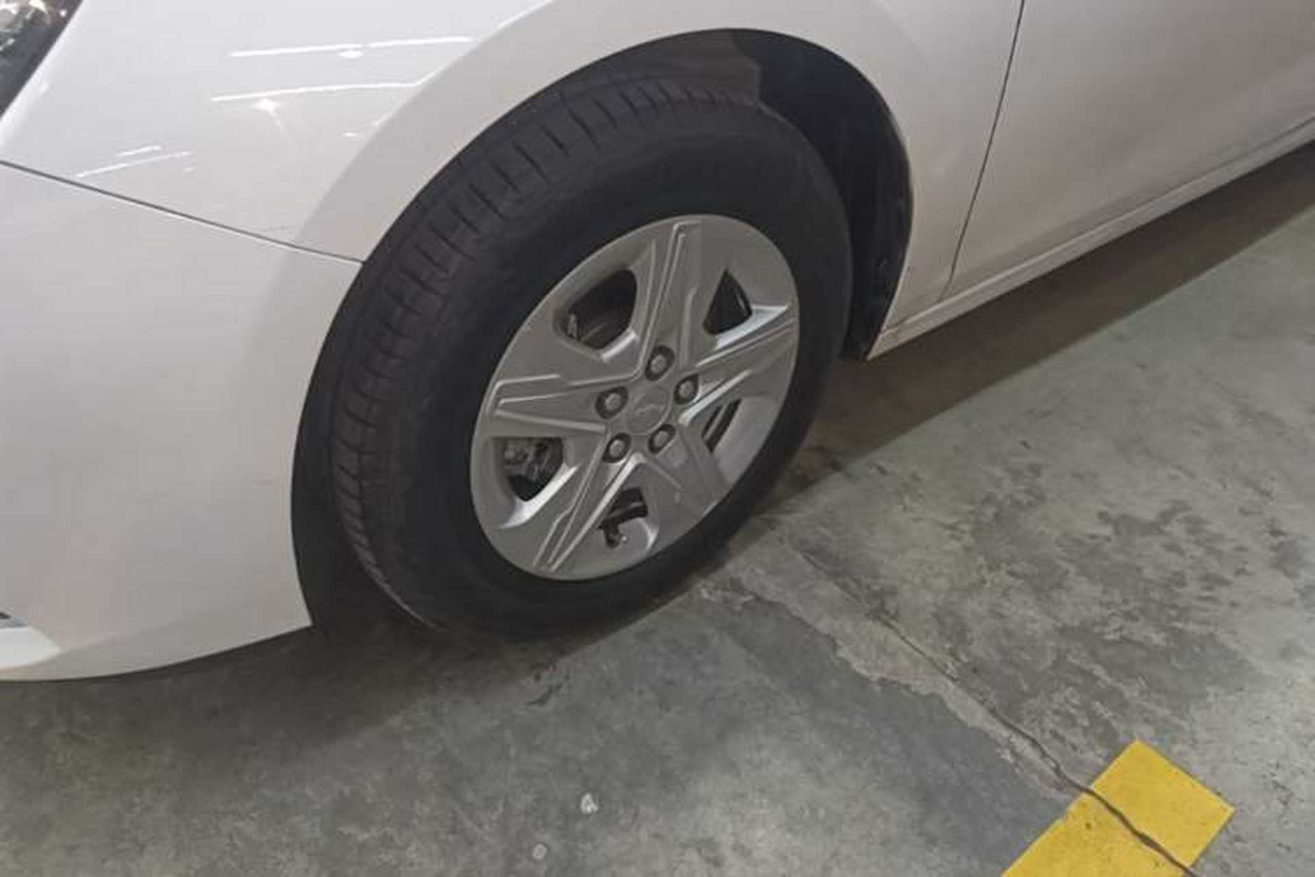 Used Chevrolet Cavalier 2019 320 Automatic Enjoyment with Sunroof Left Front Wheel Hub