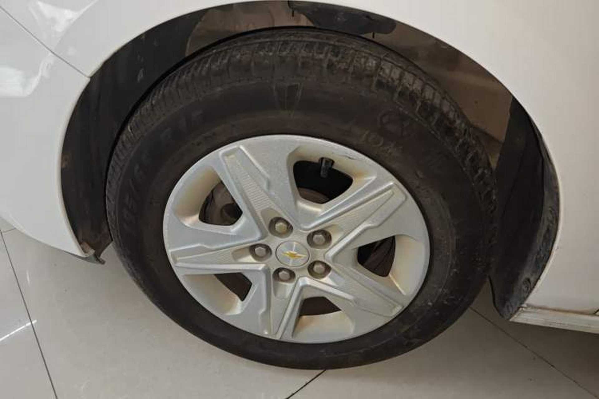 Used Chevrolet Cavalier 2019 320 Automatic Enjoyment with Sunroof Left Front Wheel Hub