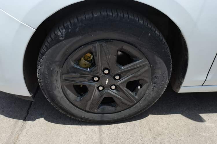 Used Chevrolet Cavalier 2019 320 Automatic Enjoyment with Sunroof Left Front Wheel Hub