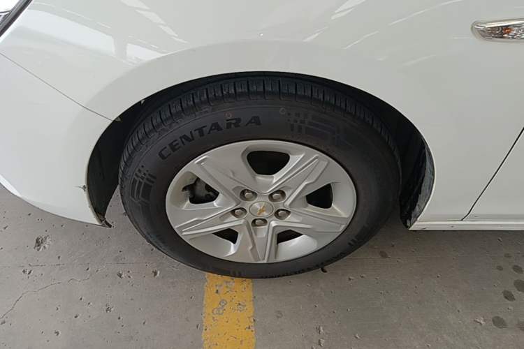 Used Chevrolet Cavalier 2019 320 Automatic Enjoyment with Sunroof Left Front Wheel Hub