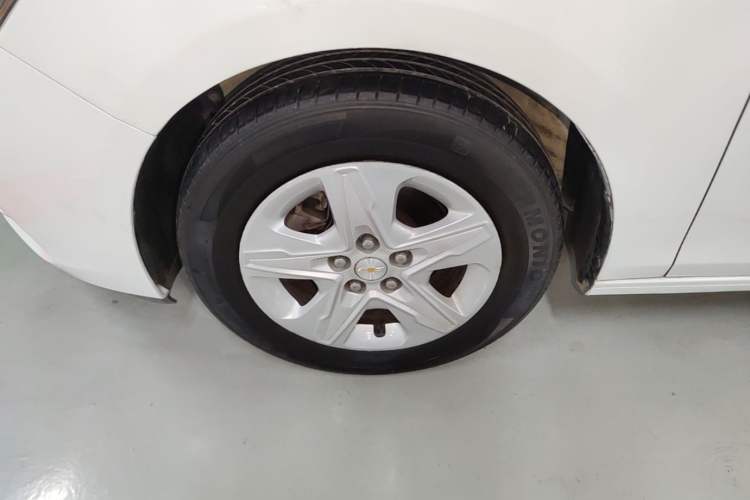 Used Chevrolet Cavalier 2019 320 Automatic Enjoyment Edition Left Front Wheel Hub