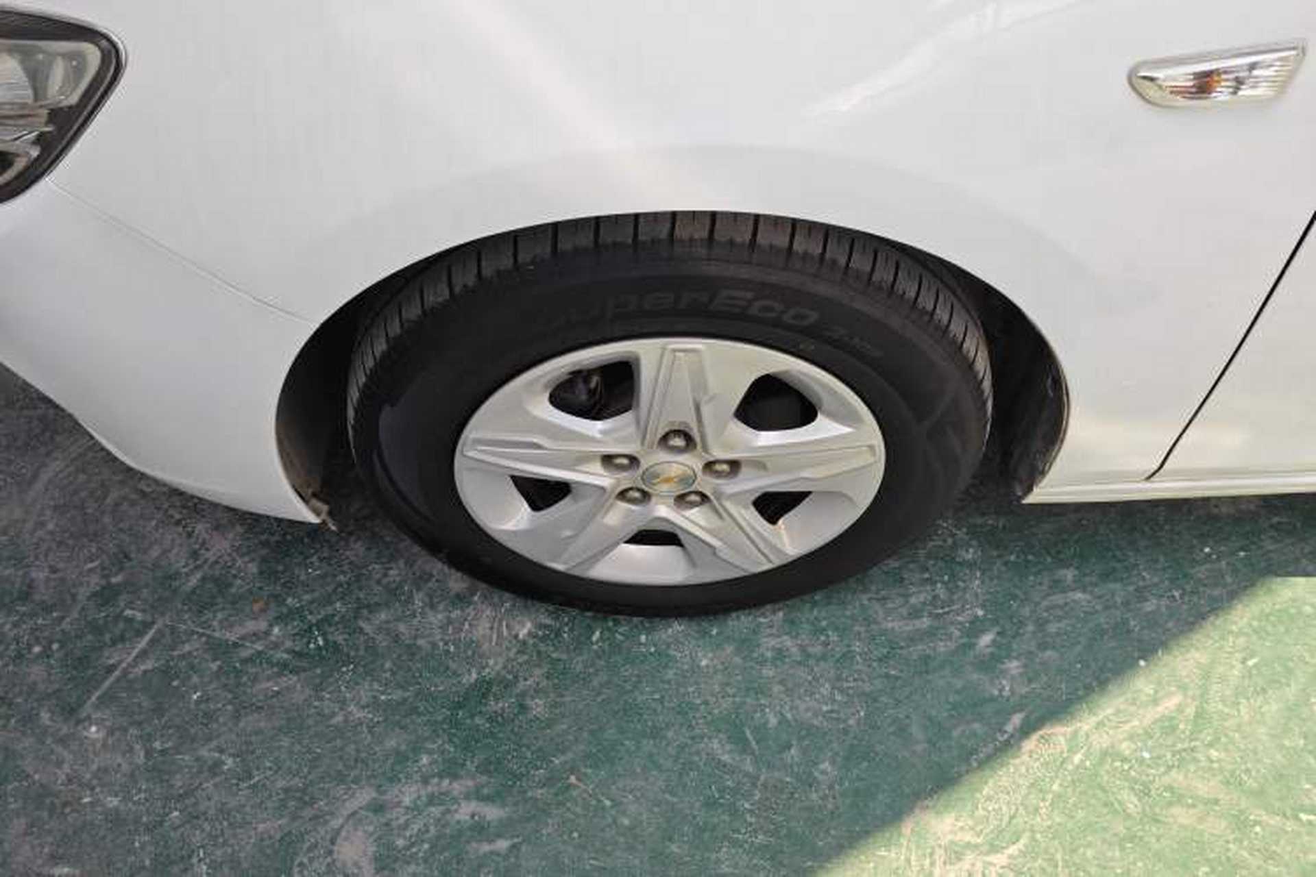 Used Chevrolet Cavalier 2019 320 Automatic Enjoyment with Sunroof Left Front Wheel Hub