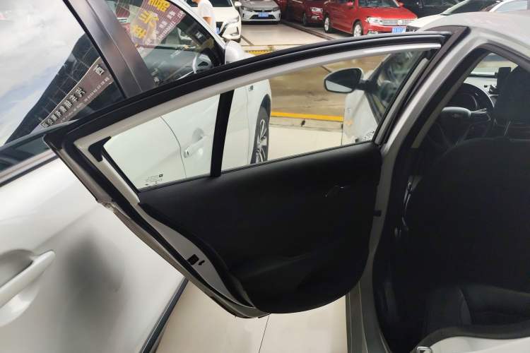 Used Chevrolet Cavalier 2019 320 Automatic Xinyue Edition Left Rear Door Interior