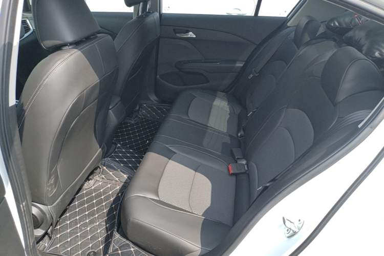 Used Chevrolet Cavalier 2019 325T Dual-Clutch Xinyue Edition Left Rear Seat