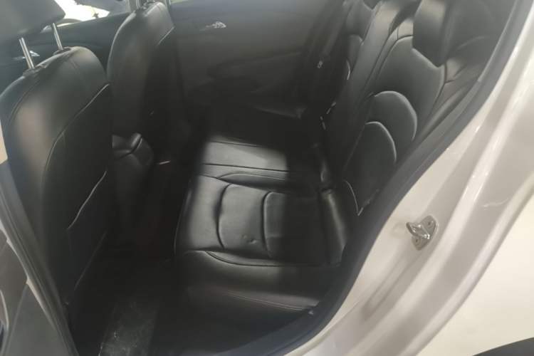 Used Chevrolet Cavalier 2019 320 Manual Xinyue Edition Left Rear Seat