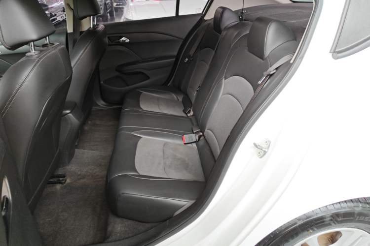 Used Chevrolet Cavalier 2019 320 Manual Xinyue Edition Left Rear Seat