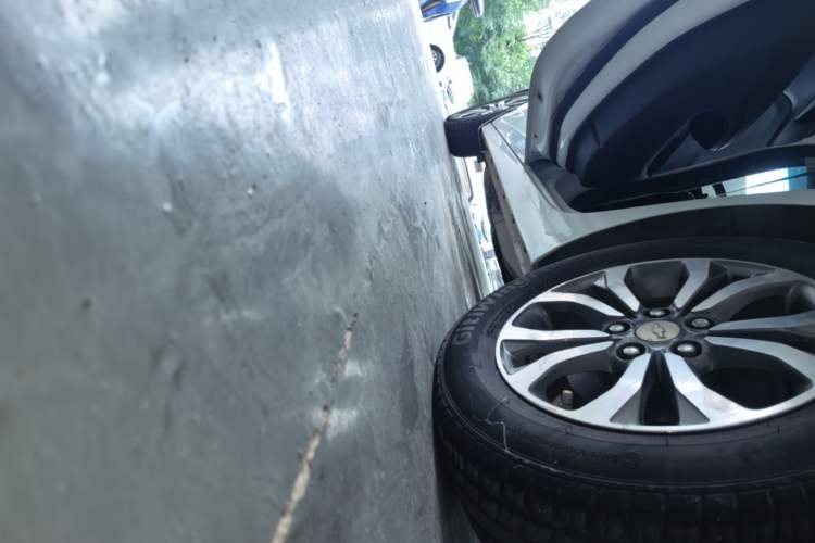 Used Chevrolet Cavalier 2019 320 Automatic Enjoyment with Sunroof Left Side Sill