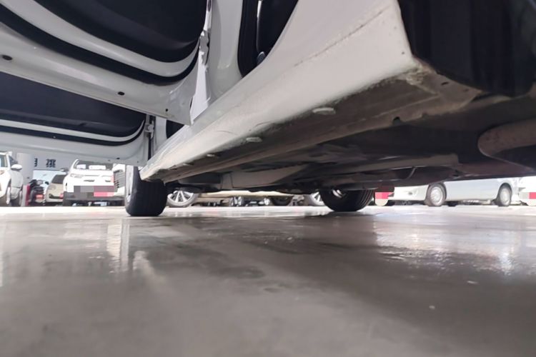 Used Chevrolet Cavalier 2019 320 Automatic Enjoyment with Sunroof Left Side Sill