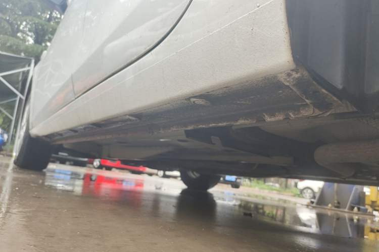 Used Chevrolet Cavalier 2019 320 Automatic Enjoyment with Sunroof Left Side Sill