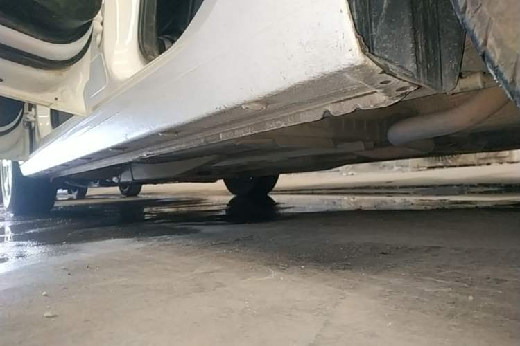 Used Chevrolet Cavalier 2019 320 Automatic Enjoyment with Sunroof Left Side Sill