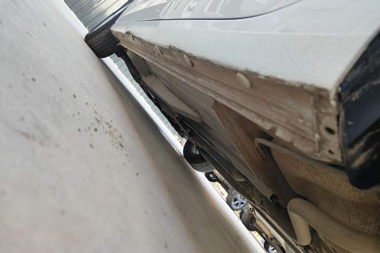 Used Chevrolet Cavalier 2019 320 Manual Xinyue Edition Left Side Sill