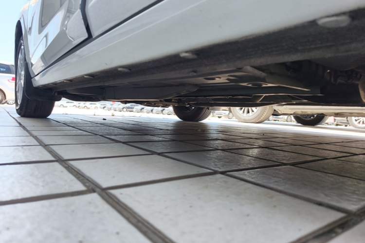 Used Chevrolet Cavalier 2019 320 Automatic Enjoyment with Sunroof Left Side Sill