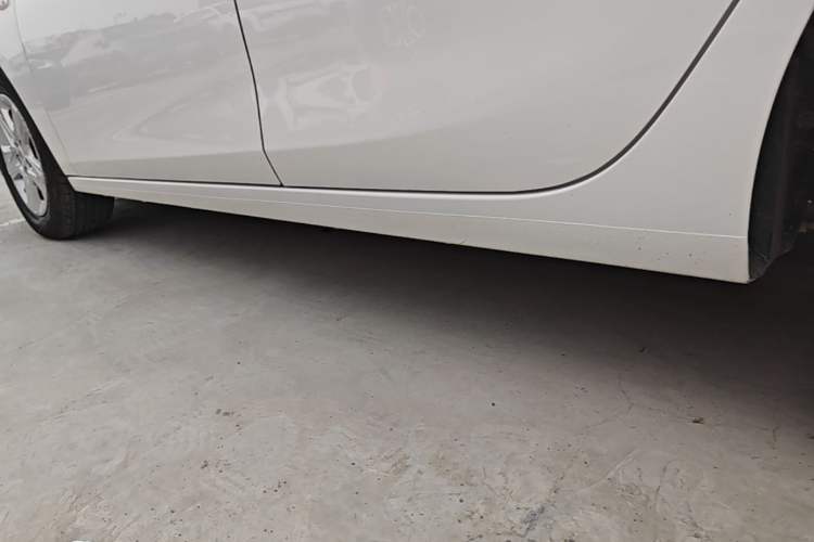 Used Chevrolet Cavalier 2019 320 Automatic Enjoyment with Sunroof Left Side Sill