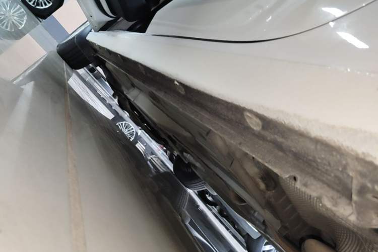Used Chevrolet Cavalier 2019 320 Automatic Enjoyment with Sunroof Left Side Sill